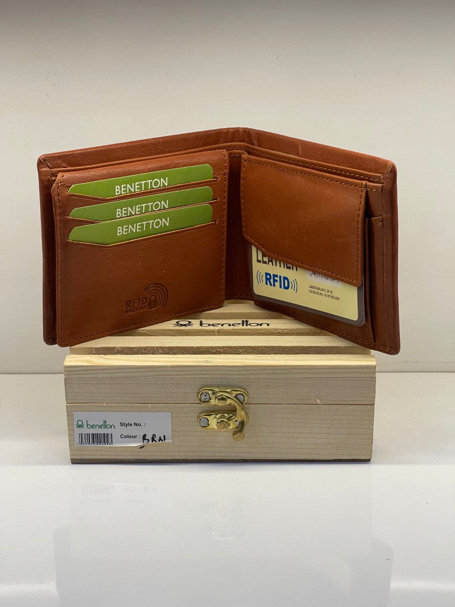 UCB LEATHER BI FOLD MENS WALLET