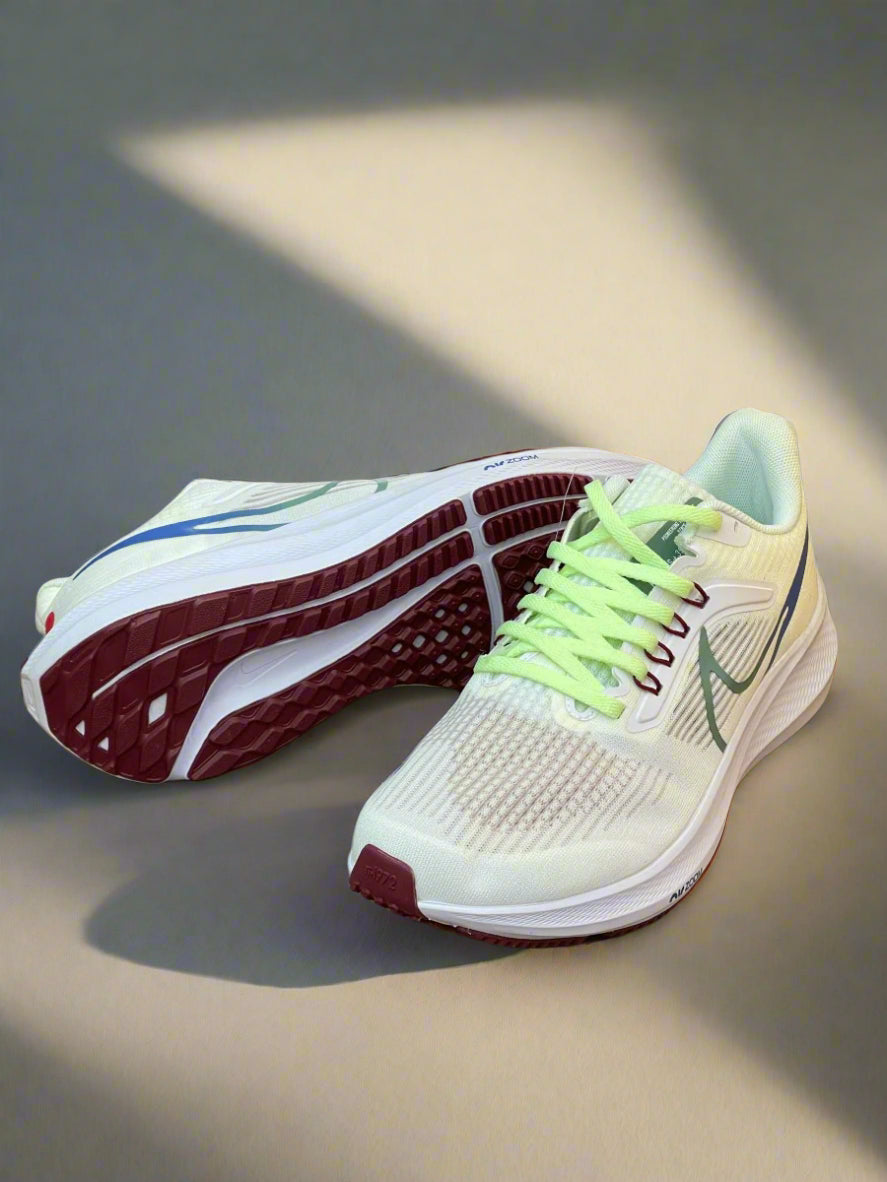 NKE AIR ZOOM CASUAL SHOE