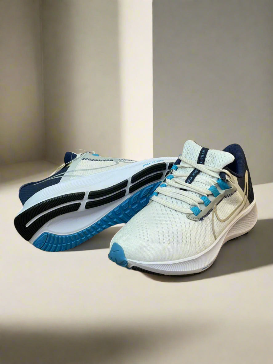 NKE AIR ZOOM CASUAL SHOE