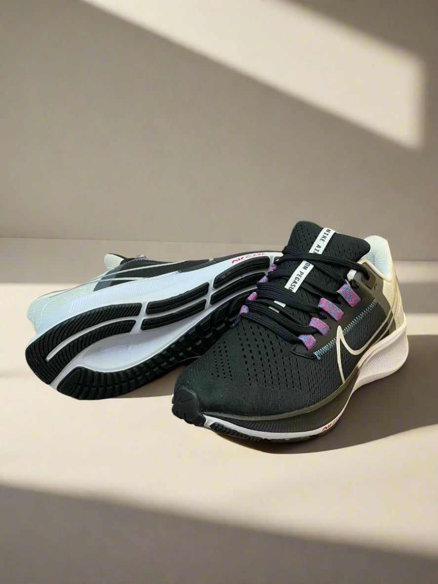 NKE AIR ZOOM CASUAL SHOE