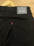 LEV I S ESSENTIAL JET BLACK STRAIGHT FIT JEANS