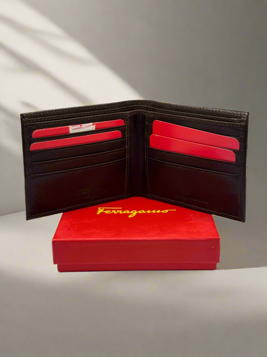 FERAGMO LEATHER BI FOLD MENS WALLET
