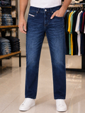 DSL INDUSTRY STRAIGHT-FIT JEANS