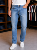 S-S LIGHT WASH SLIM STRAIGHT JEANS