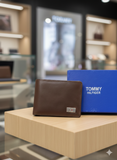 Tommy Hilfiger Men’s Leather Coin Wallet
