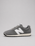 New Balance Lifestyle : Classic Comfort in Every Shade Sneakers