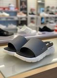 Skechrs GO WALK Arch Fit Slides