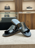 HERMS Men's Black Croc-Embossed Leather slipper