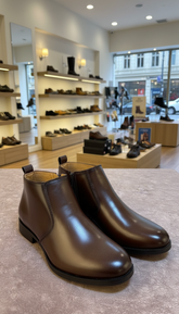 SB ZIP CHELSEA BOOTS