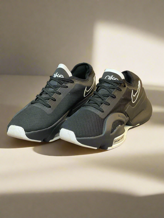 NKE SUPEREB CASUAL SHOE