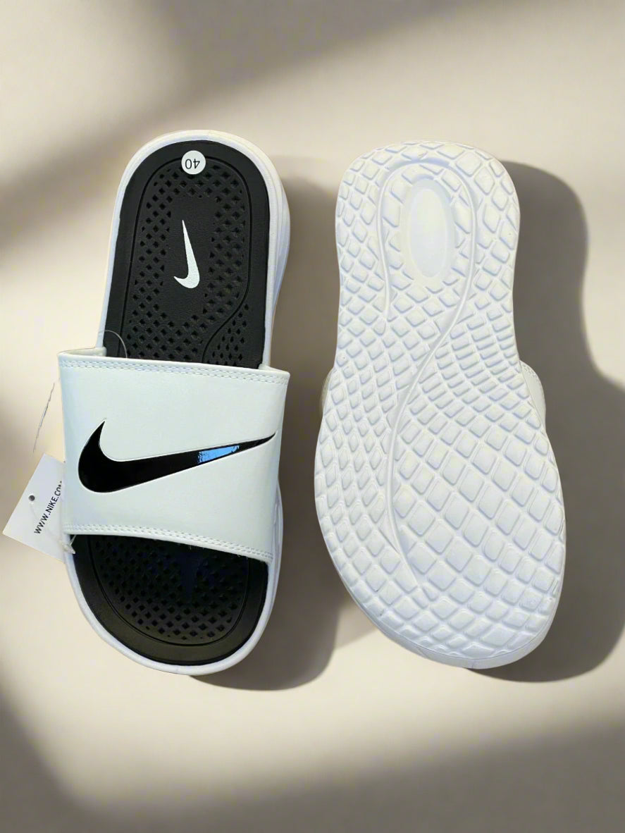 NKE CLOUD FOAM SLIDES