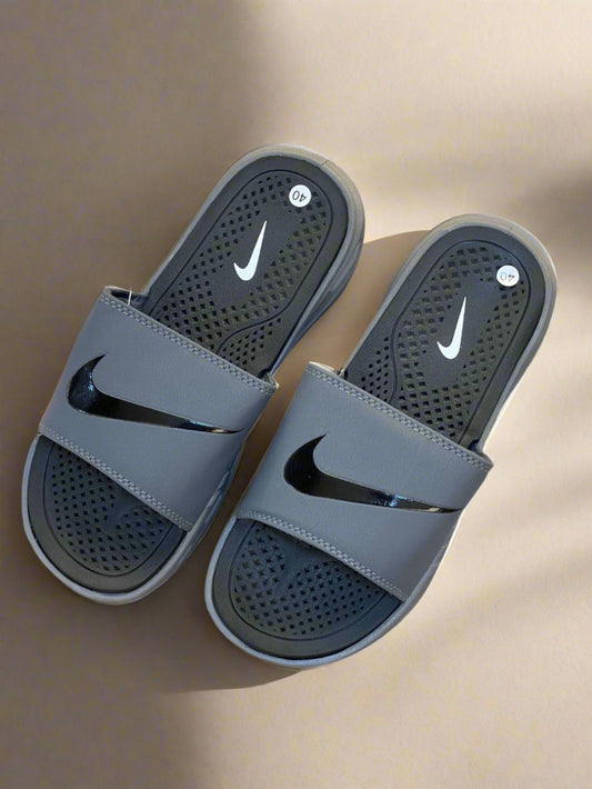 NKE CLOUD FOAM SLIDES
