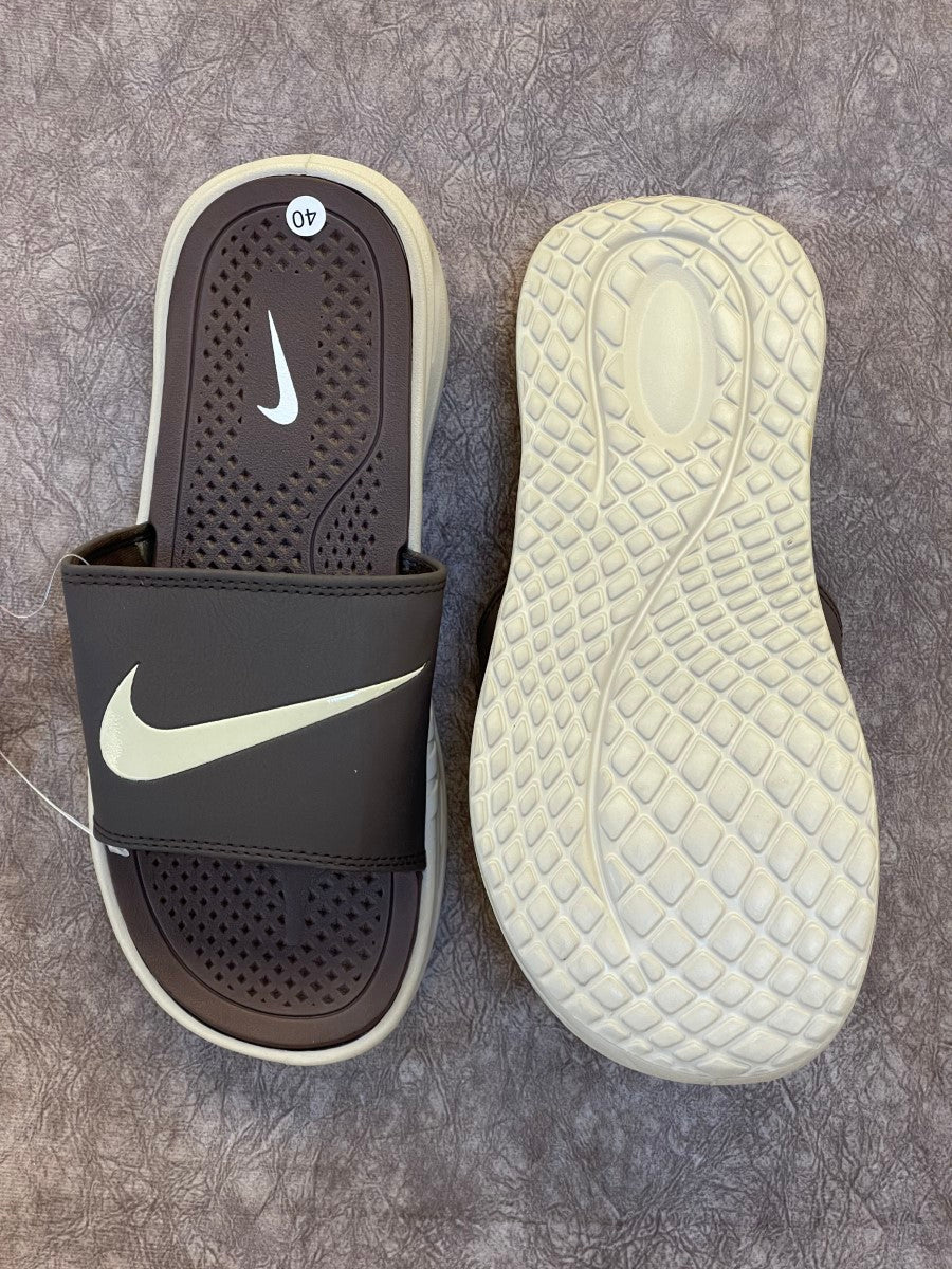 NKE CLOUD FOAM SLIDES