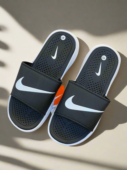 NKE CLOUD FOAM SLIDES