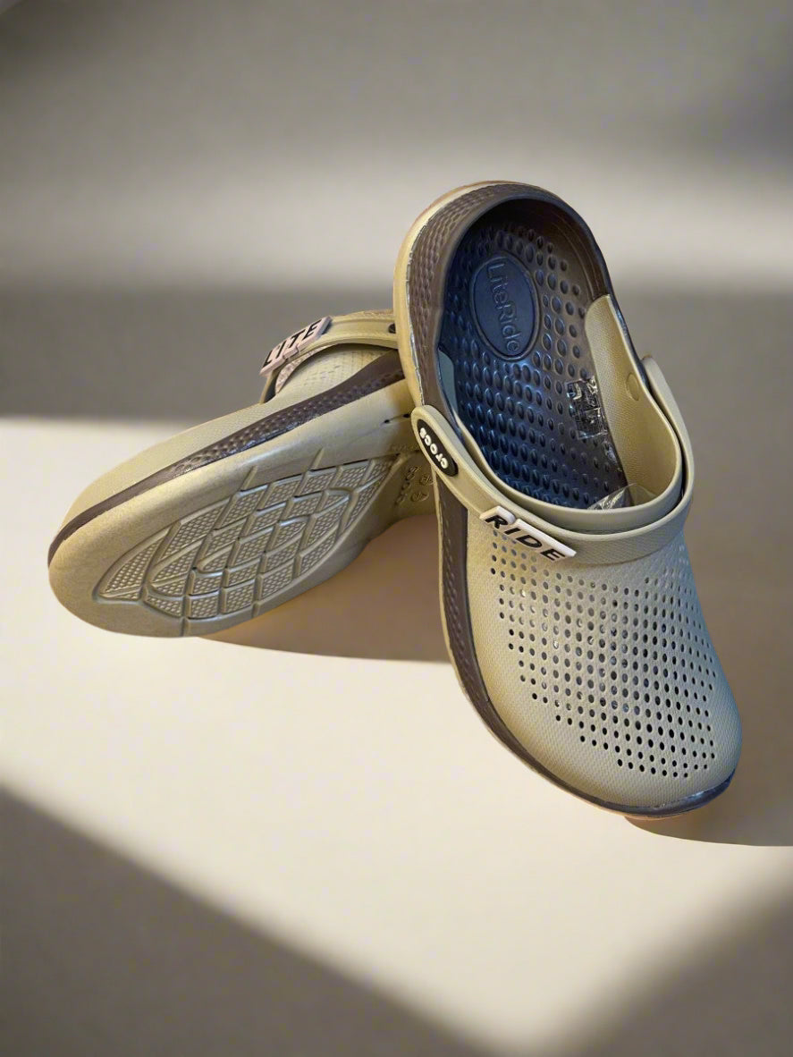 CLOGS 360 BROWN & WHITE