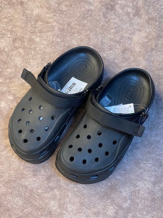 CLOGS HIKERS