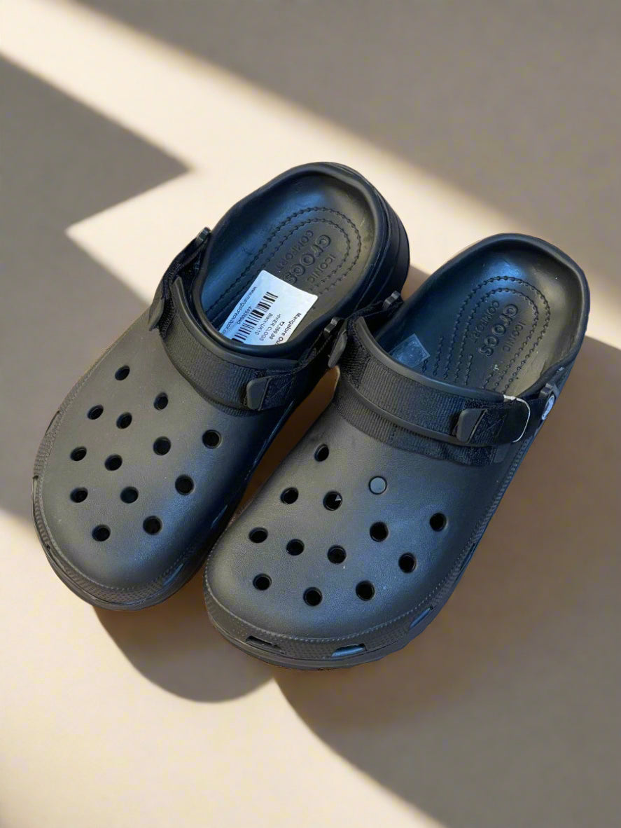 CLOGS FULL BLACK HIKERS