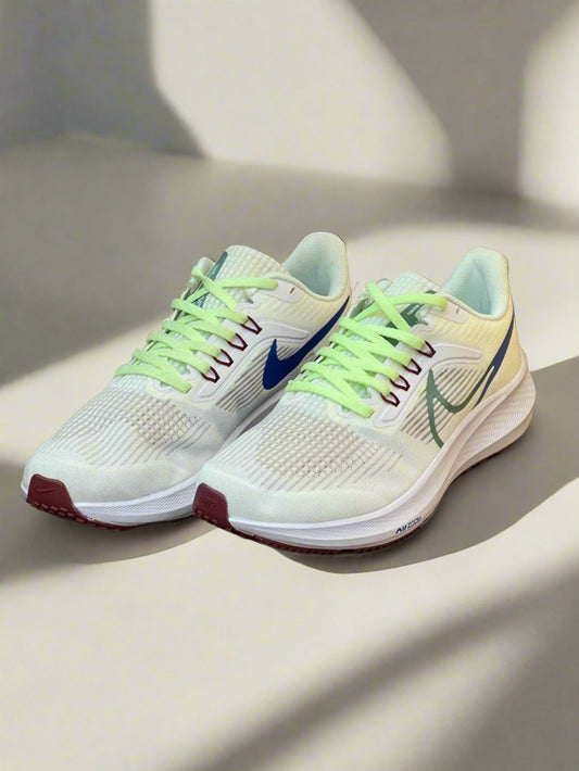 NKE  AIR ZOOM CASUAL SHOE