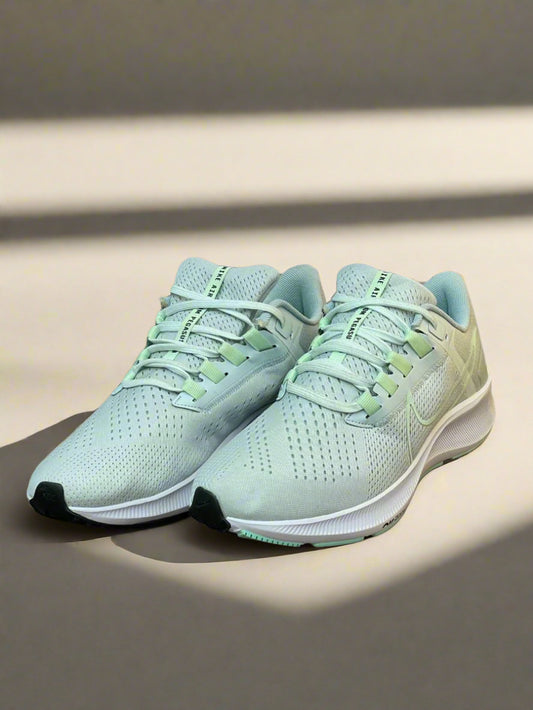 NKE  AIR ZOOM CASUAL SHOE