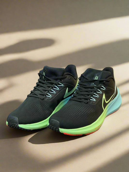 NKE  AIR ZOOM CASUAL SHOE
