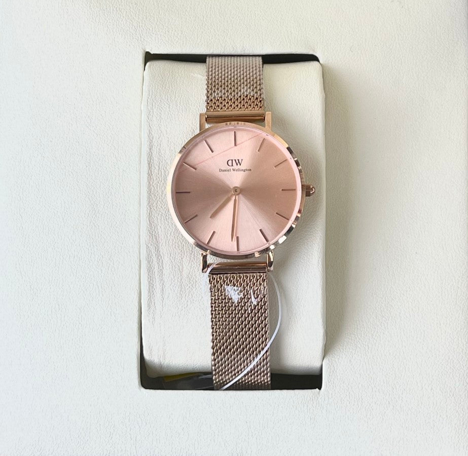 DW BASIC LADIES WATCH