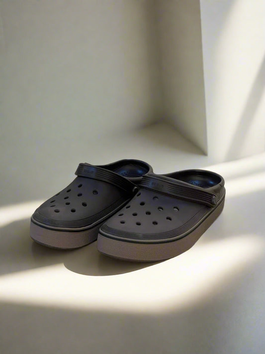 CLOGS OFF COURT