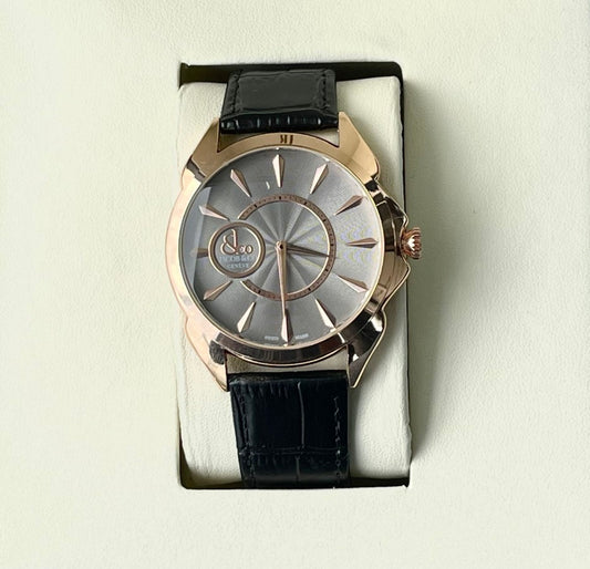 JACB & CO QUARTZ LEATHER STRAP WATCH