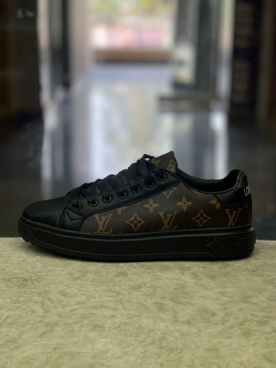 L-V DESIGNER SNEAKERS