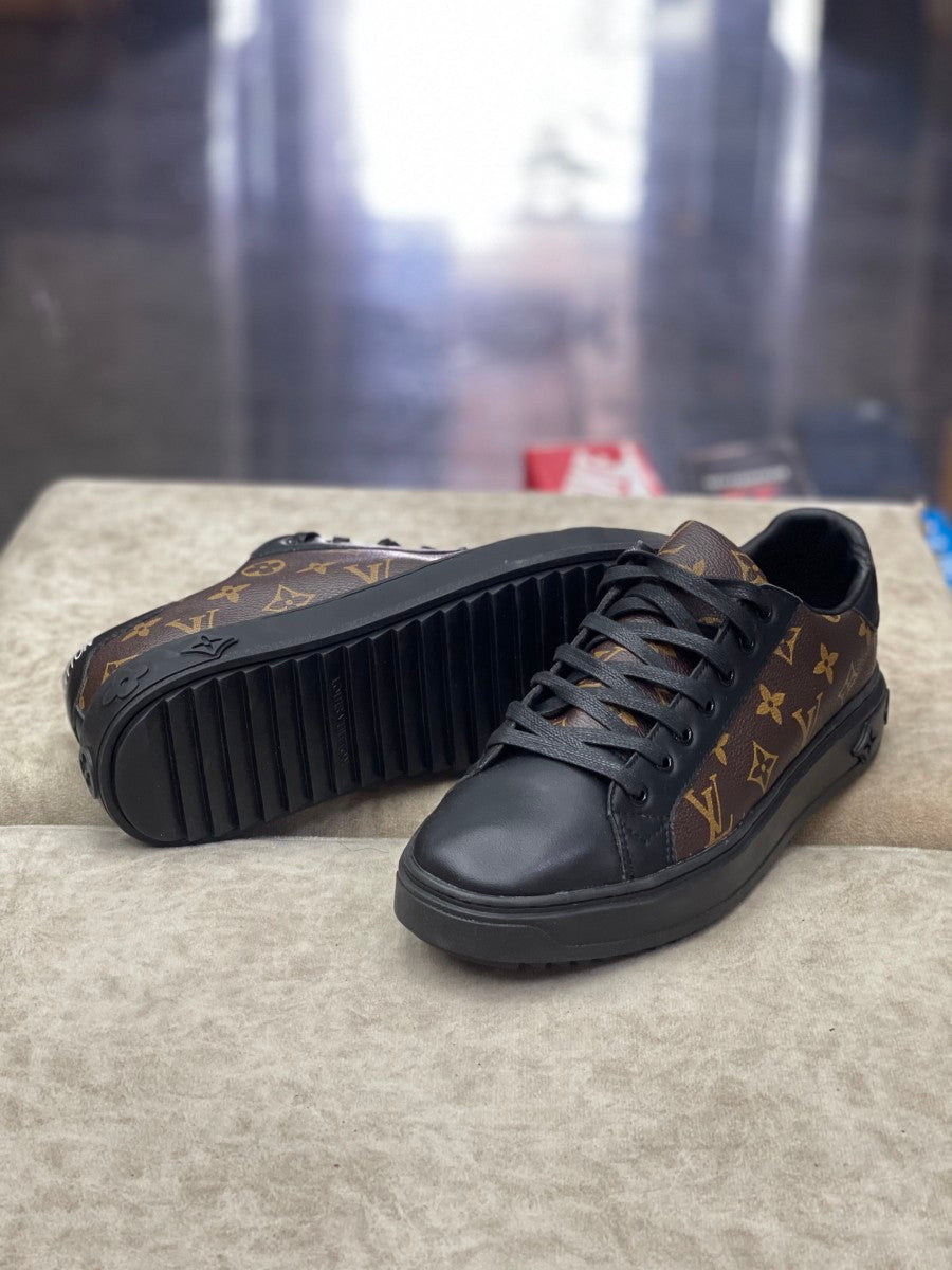 L-V DESIGNER SNEAKERS