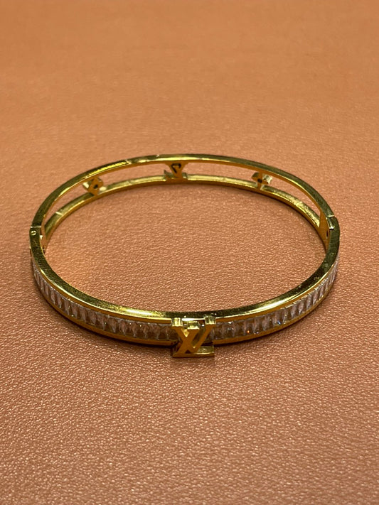 LV DESIGNER  LADIES BRACELET