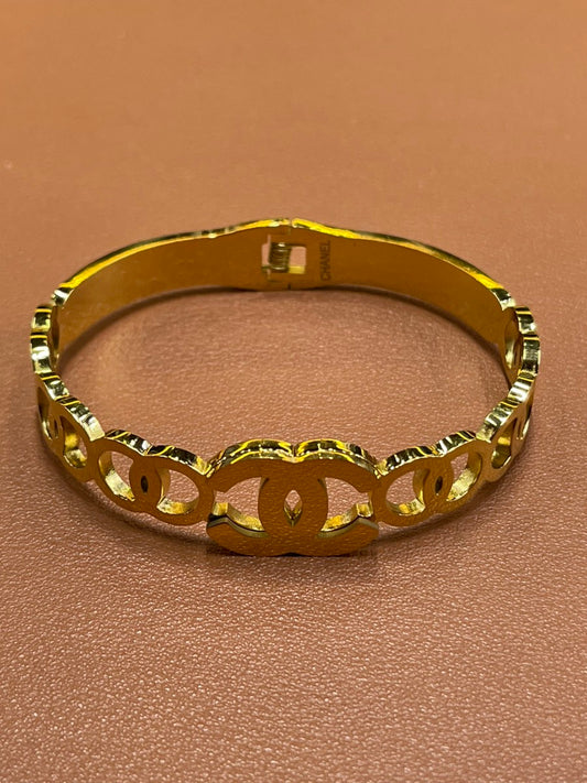 CHNL DESIGNER  LADIES BRACELET