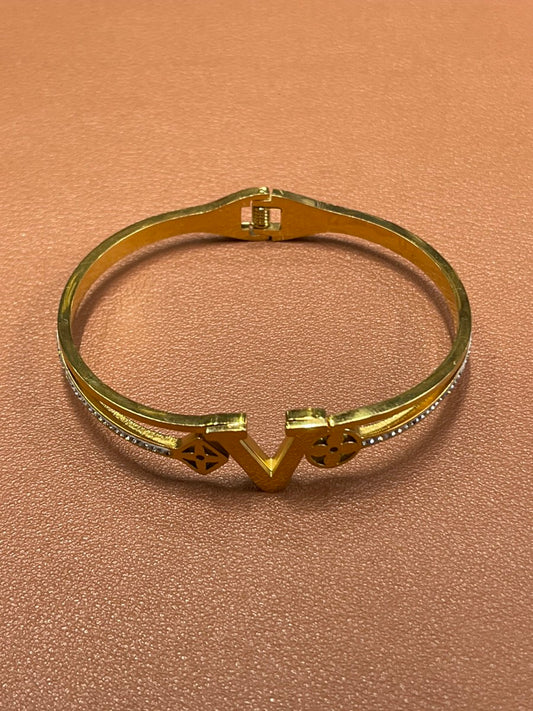 VALENTN  DESIGNER LADIES BRACELET