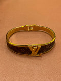 L-V DESIGNER LADIES  BRACELET