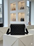 MONOCHROME LUIS VUTTON MONOGRAM MESSENGER BAG