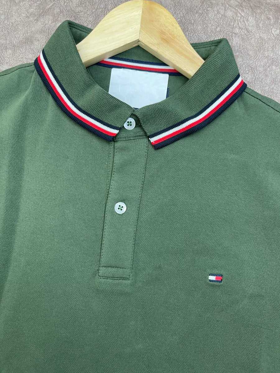 F3