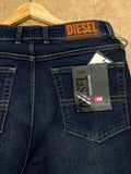 DSL INDUSTRY STRAIGHT-FIT JEANS