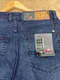 DSL INDUSTRY STRAIGHT-FIT JEANS
