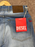 DSL INDUSTRY STRAIGHT FIT LIGHT WASH STRETCH JEANS