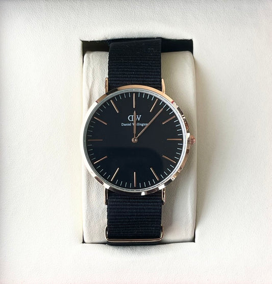 DW BASIC CORNWAL BLACKK STRAP WATCH