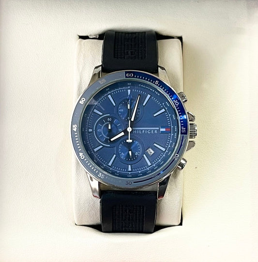 TOMY HLFGR SILICON STRAP WATCH