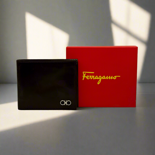 FERAGMO LEATHER BI FOLD MENS  WALLET
