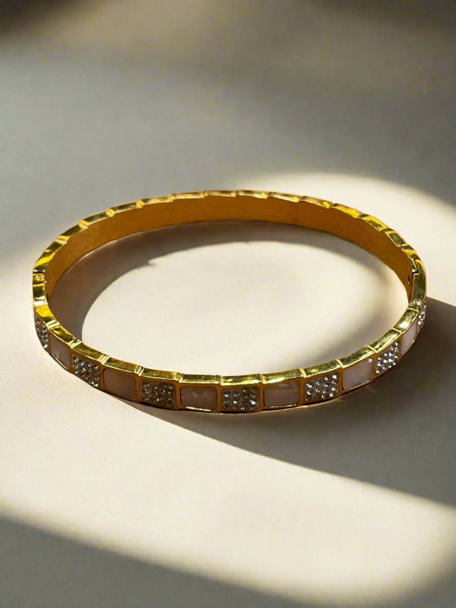 WHITE STONE DESIGNER LADIES BRACELET