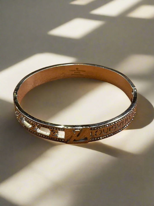 LV DESIGNER SILVER  LADIES BRACELET