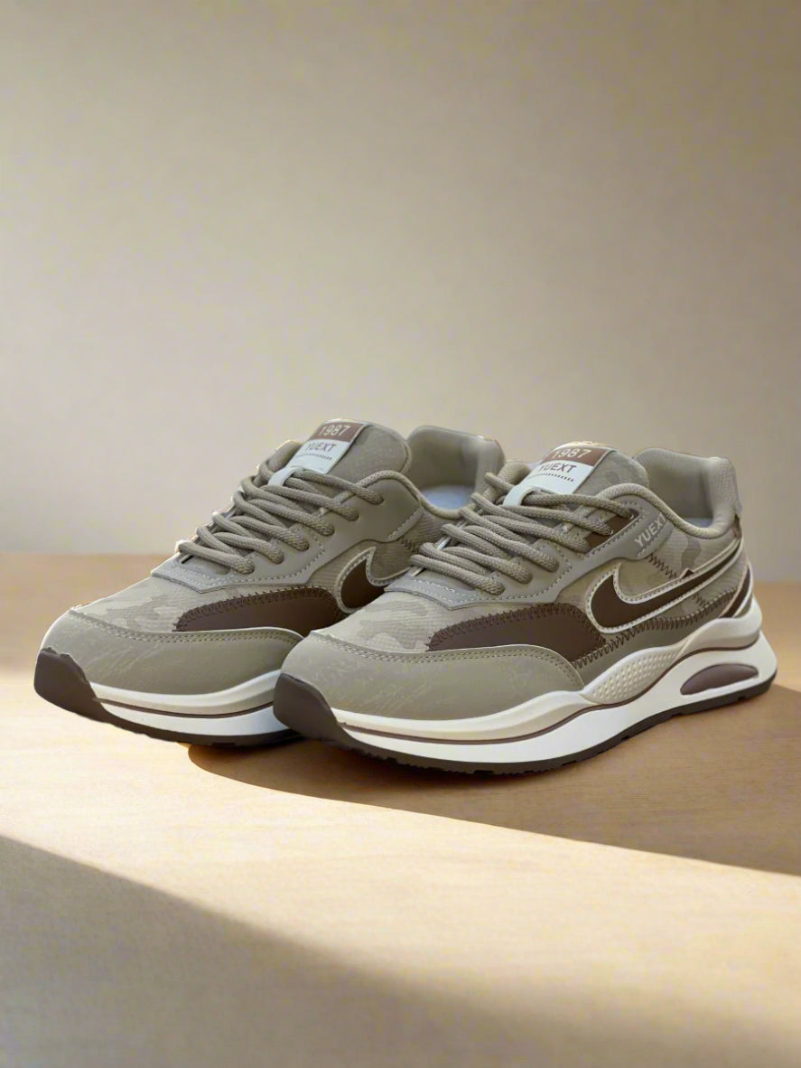 NKE IMPORTED SNEAKERS