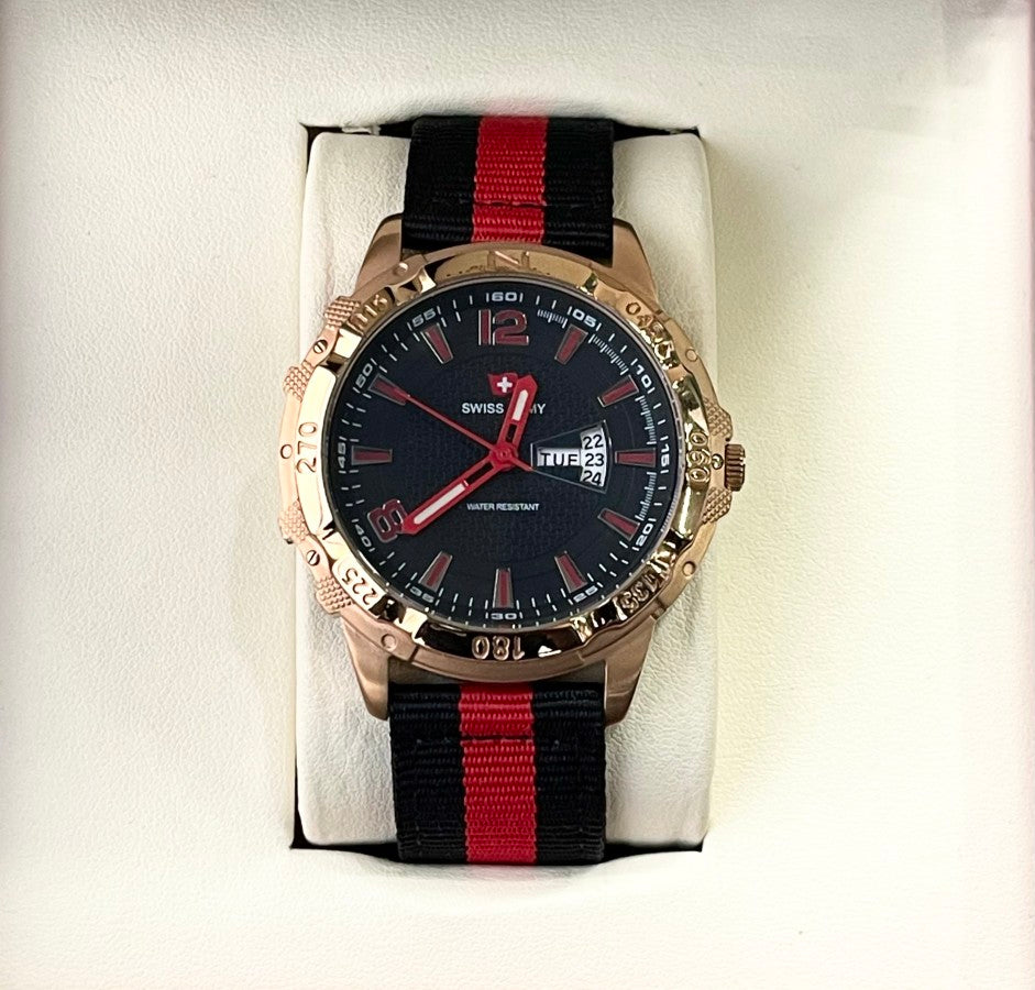 SWIS ARMY NYLON STRAP WATCH