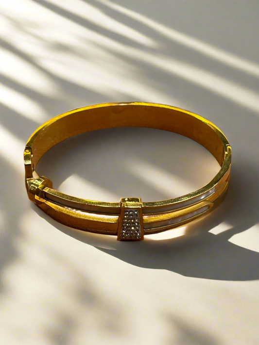 CATIER NAIL DESIGNER LADIES BRACELET