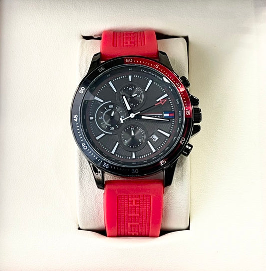 TOMY HLFGR SILICON STRAP WATCH