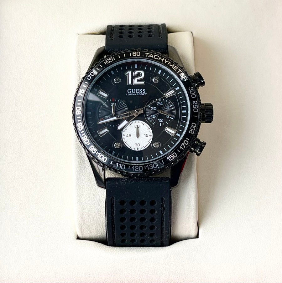 GUES SILICON STRAP WATCH