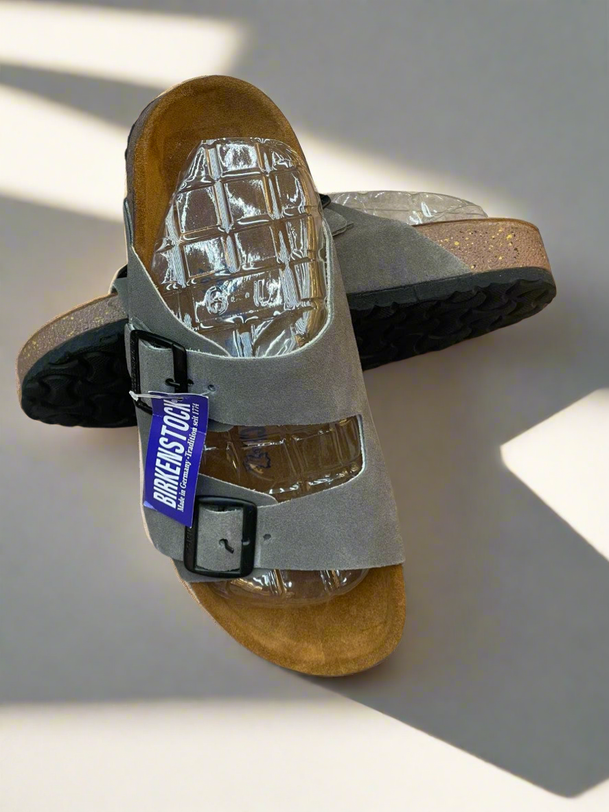BRKN ARIZONA LEATHER SLIPPER