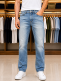 J&J | ESSENTIAL STRAIGHT FIT LIGHT BLUE JEANS